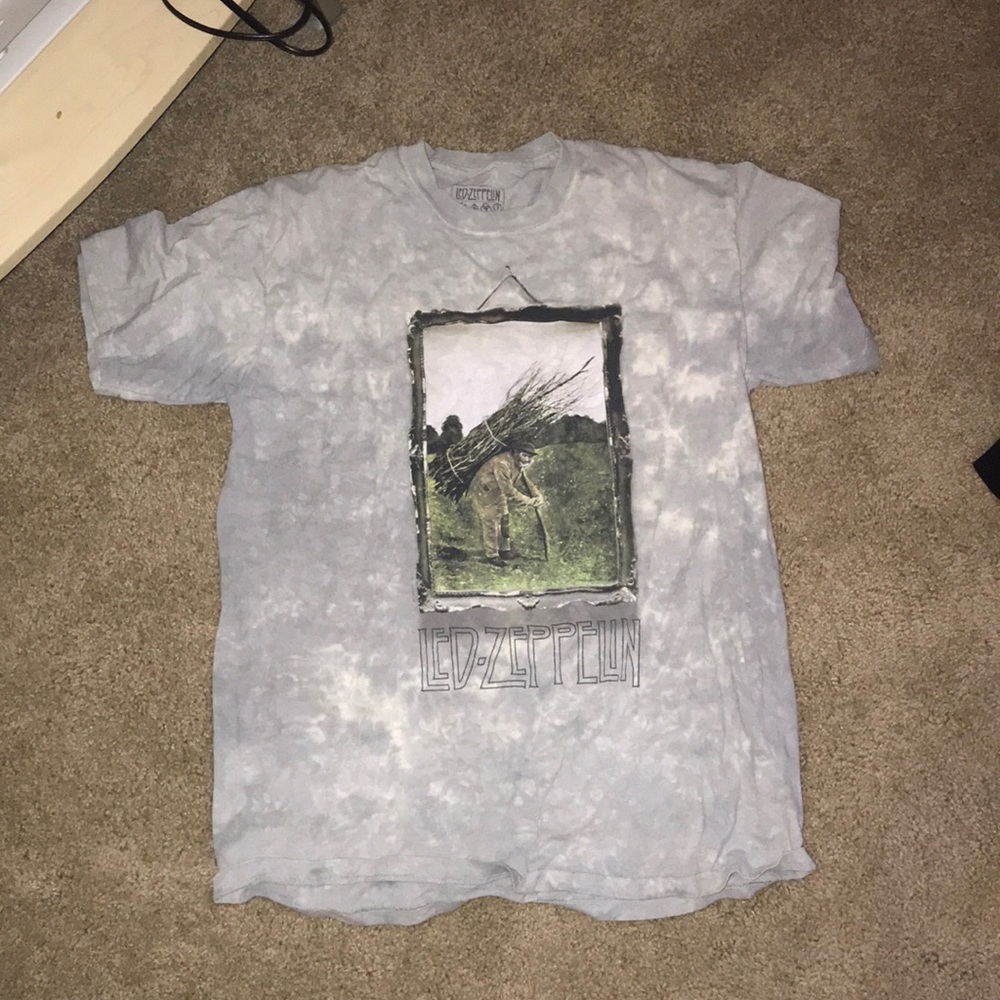 Men’s Led Zeppelin shirt